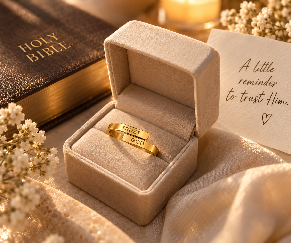 PETITE LIGHTS FAITH RING