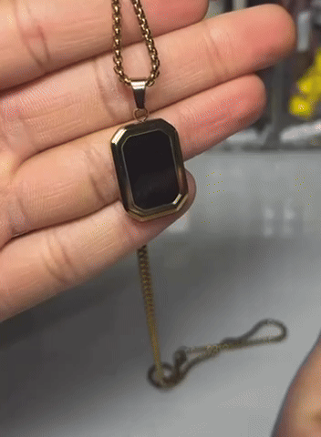 THE REVEAL NECKLACE PETITE LIGHTS